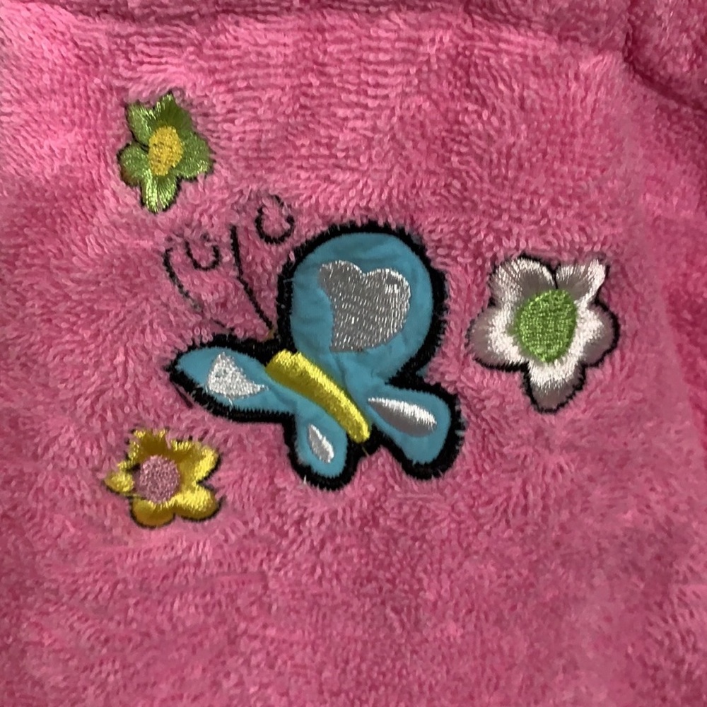 Cute Pampered Princess pink bath towel wrap/robe with shoulder straps for girls - Picture 3 of 15